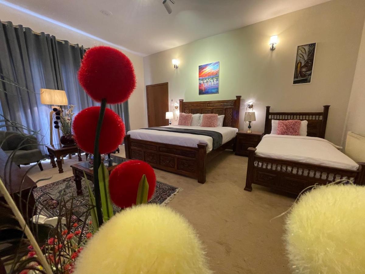 Laca Sa Lodge Opp Canturus Mall Исламабад Экстерьер фото