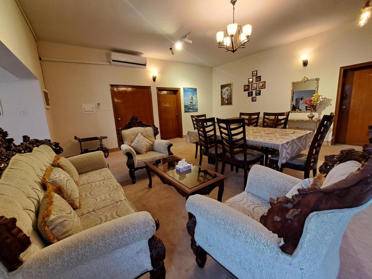 Laca Sa Lodge Opp Canturus Mall Исламабад Экстерьер фото